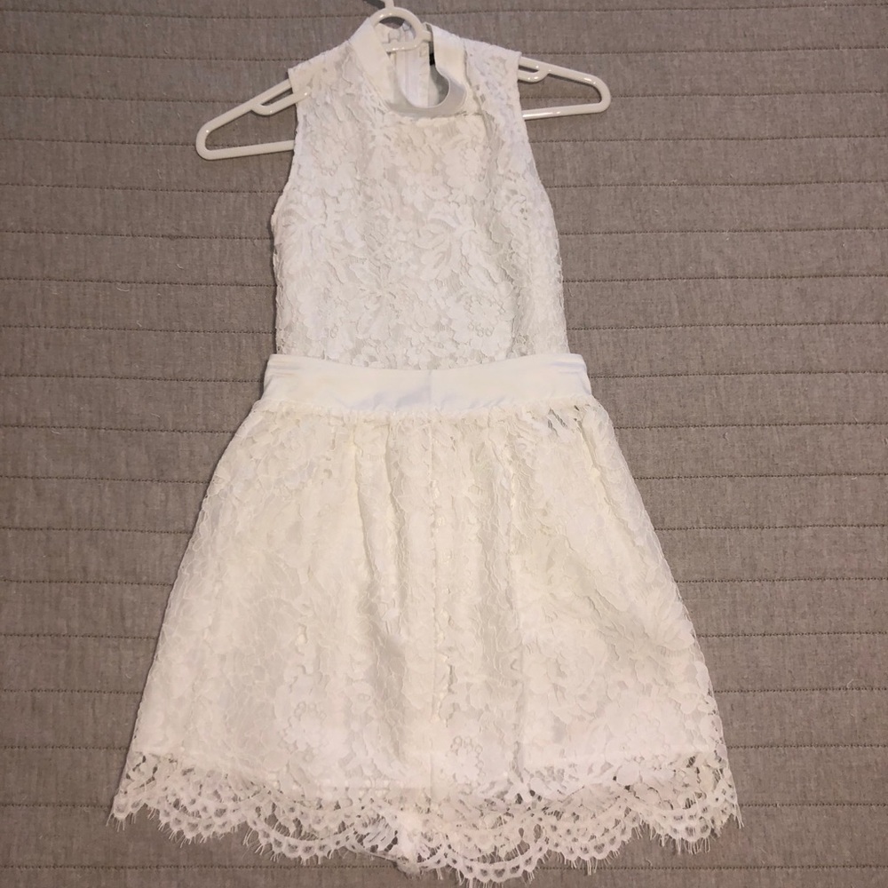 Two piece set - Picture 2 of 3